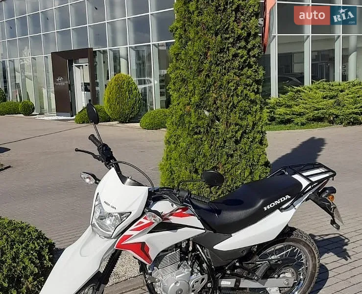 Honda XR 150L 2023