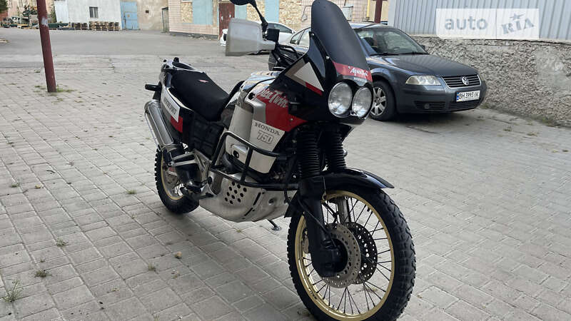 Мотоцикл Многоцелевой (All-round) Honda XRV 750 Africa Twin 1992 в Одессе