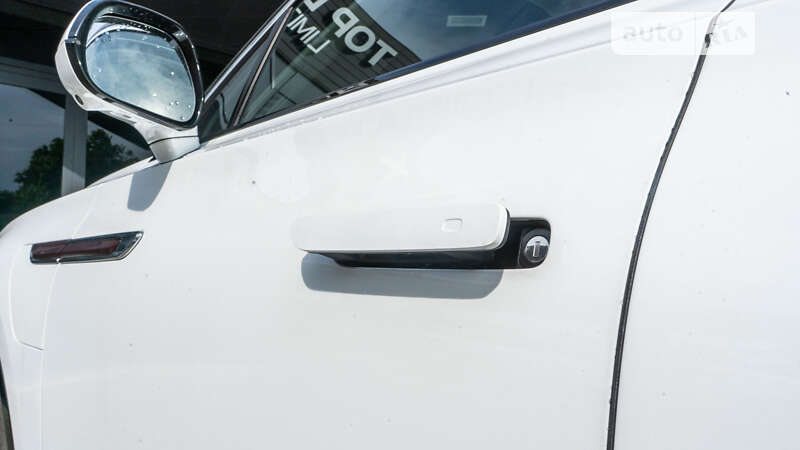 Внедорожник / Кроссовер Hongqi E-HS9 2022 в Львове