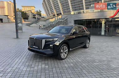 Позашляховик / Кросовер Hongqi E-HS9 2022 в 