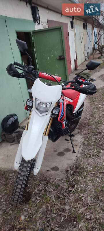 Мотоцикл Кросс Hornet Dakar 2021 в Нетешине