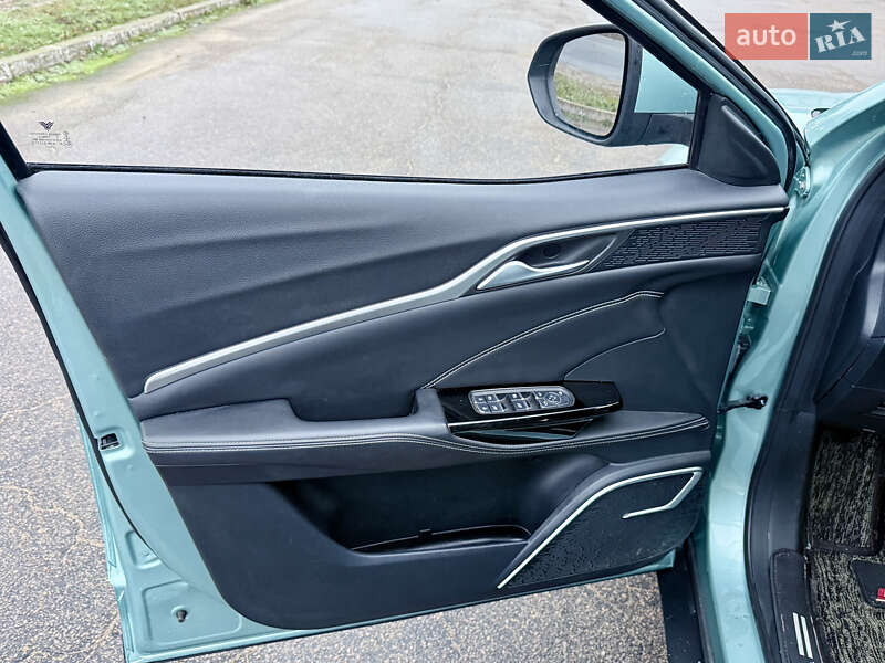 Позашляховик / Кросовер Hozon Neta U 2021 в Кам'янському фото 10 Позашляховик / Кросовер Hozon Neta U 2021 в Кам'янському