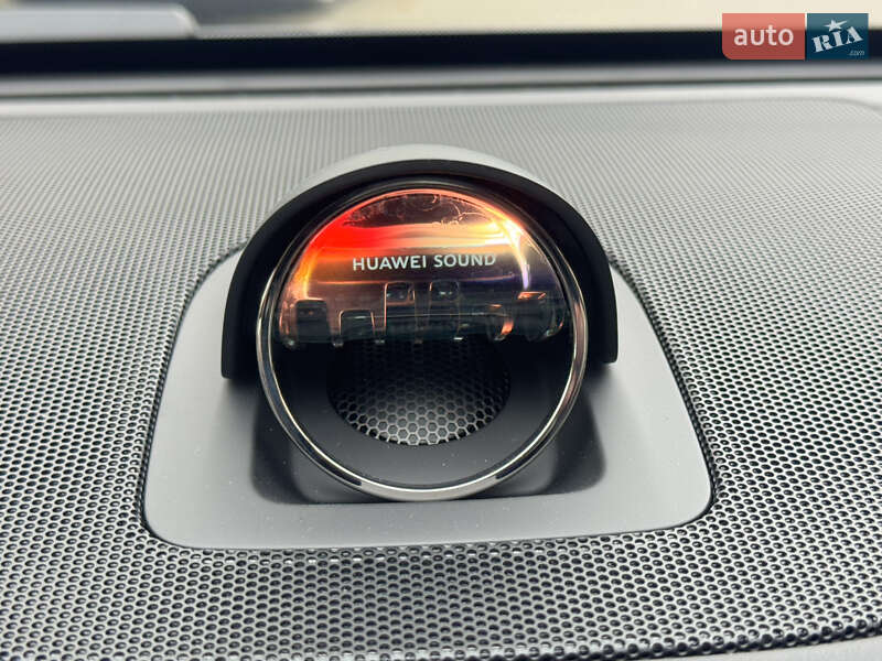 Внедорожник / Кроссовер Huawei Luxeed R7 2025 в Одессе