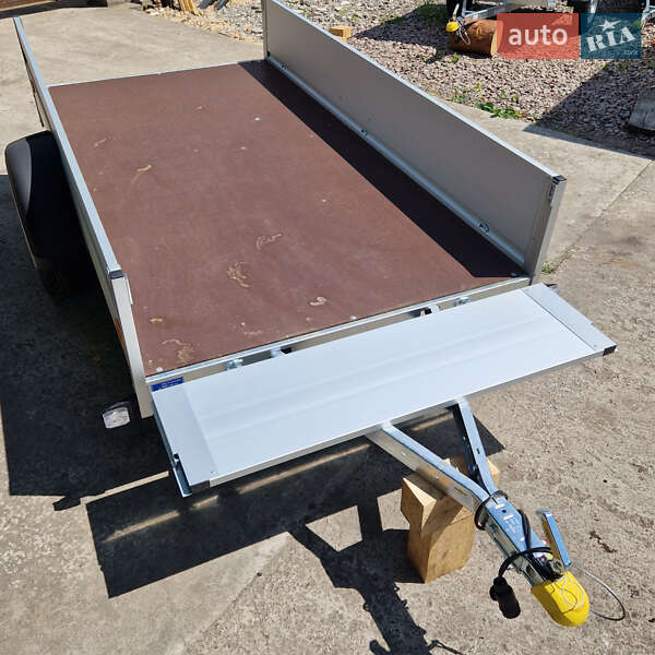 Борт Humbaur HA 2025 в Киеве