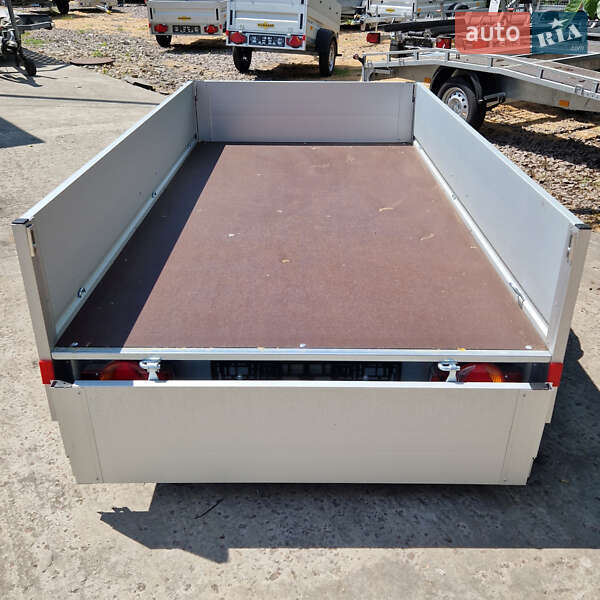 Борт Humbaur HA 2025 в Киеве