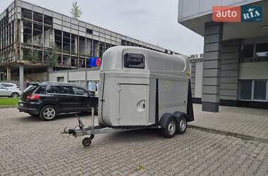 Для перевозки животных - прицеп Humbaur Pegasus 2012 в Киеве