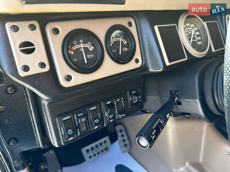 Внедорожник / Кроссовер Hummer H1 2000 в Киеве