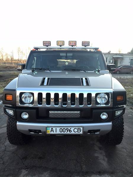 Hummer H2 2005 года