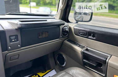 Внедорожник / Кроссовер Hummer H2 2004 в 