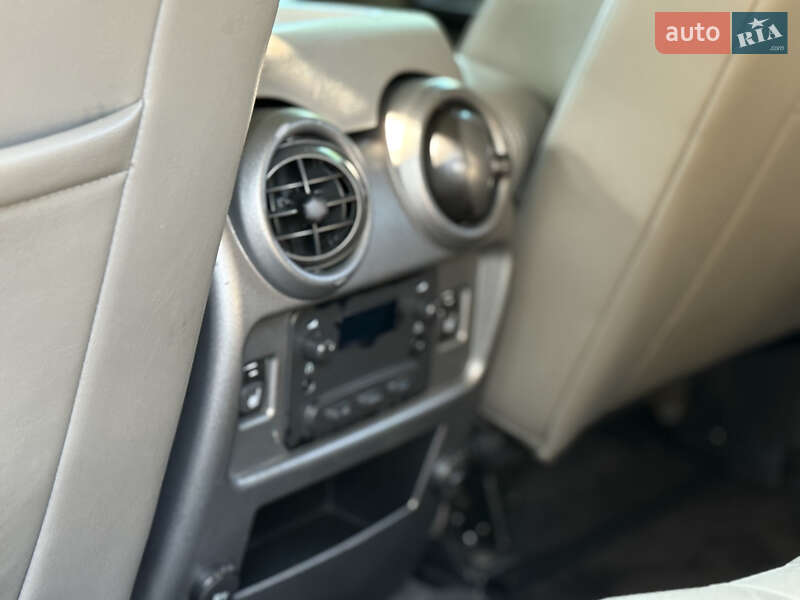 Внедорожник / Кроссовер Hummer H2 2003 в Тернополе фото 23 Внедорожник / Кроссовер Hummer H2 2003 в Тернополе