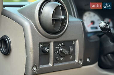 Внедорожник / Кроссовер Hummer H2 2003 в 