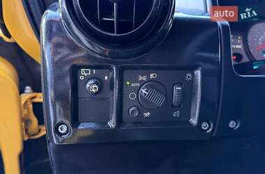 Позашляховик / Кросовер Hummer H2 2002 в 