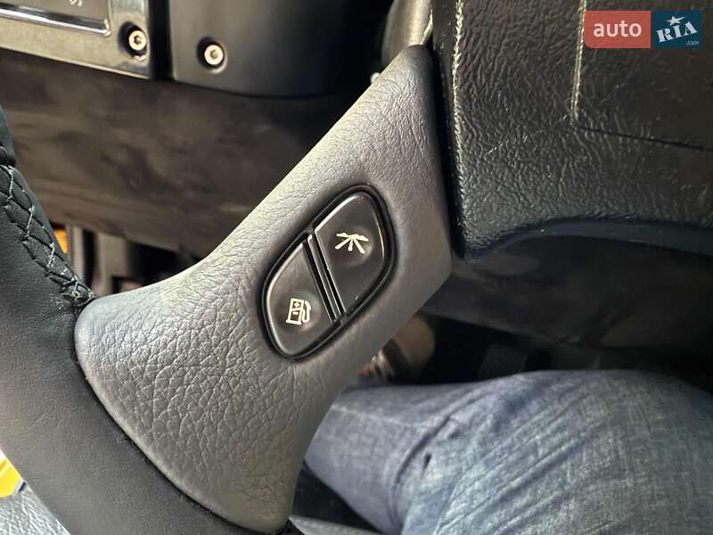 Внедорожник / Кроссовер Hummer H2 2002 в Львове фото 47 Внедорожник / Кроссовер Hummer H2 2002 в Львове