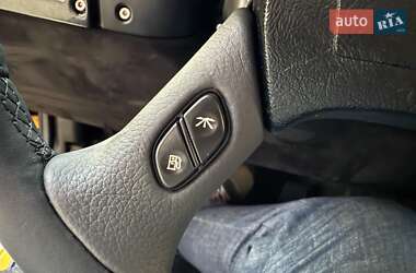 Позашляховик / Кросовер Hummer H2 2002 в 