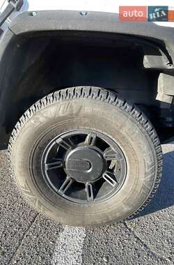 Внедорожник / Кроссовер Hummer H2 2003 в 