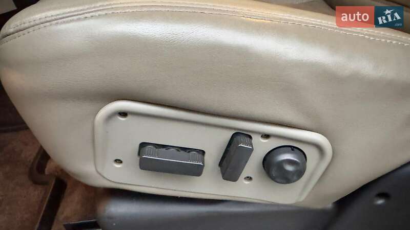 Внедорожник / Кроссовер Hummer H2 2003 в Одессе