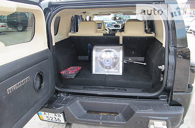 Внедорожник / Кроссовер Hummer H3 2006 в 