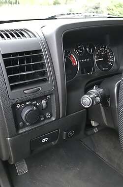 Внедорожник / Кроссовер Hummer H3 2007 в 