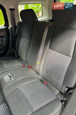 Внедорожник / Кроссовер Hummer H3 2005 в 