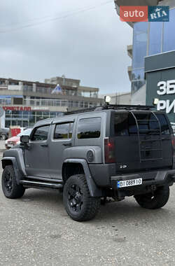 Внедорожник / Кроссовер Hummer H3 2006 в 