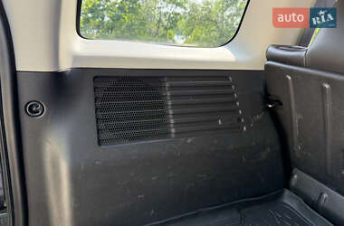 Внедорожник / Кроссовер Hummer H3 2010 в 