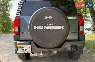 Внедорожник / Кроссовер Hummer H3 2010 в 
