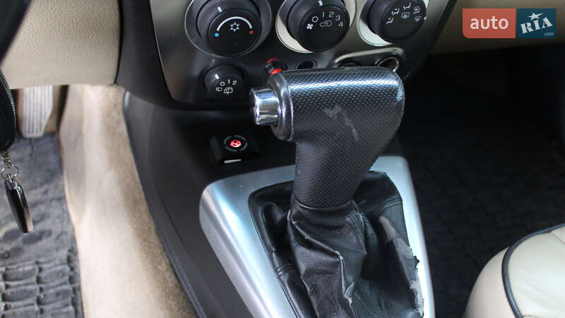 Внедорожник / Кроссовер Hummer H3 2006 в Нетешине фото 21 Внедорожник / Кроссовер Hummer H3 2006 в Нетешине