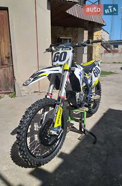 Мотоцикл Кросс Husqvarna FC 250 2022 в 