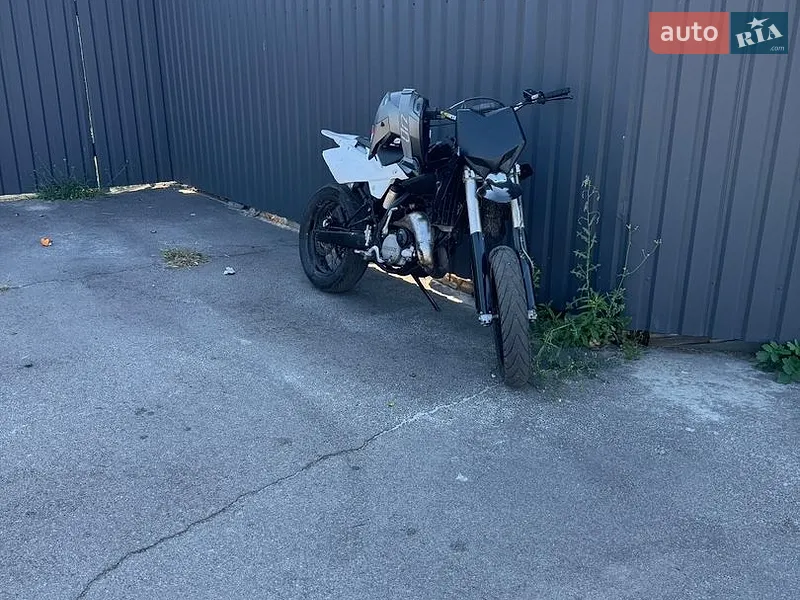 Husqvarna SM 125 2010