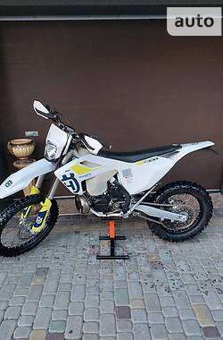 Мотоцикл Внедорожный (Enduro) Husqvarna TE 300 2020 в 