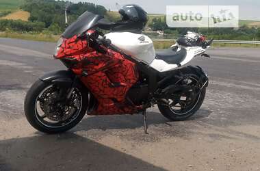 Спортбайк Hyosung GT 250R 2012 в 