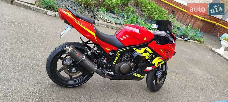 Спортбайк Hyosung GT 250R 2009 в Киеве