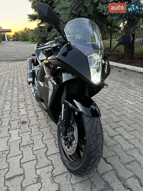 Мотоцикл Спорт-туризм Hyosung GT 650R 2013 в Южноукраинске