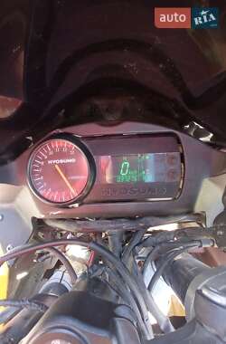 Мотоцикл Спорт-туризм Hyosung GT 650R 2008 в 