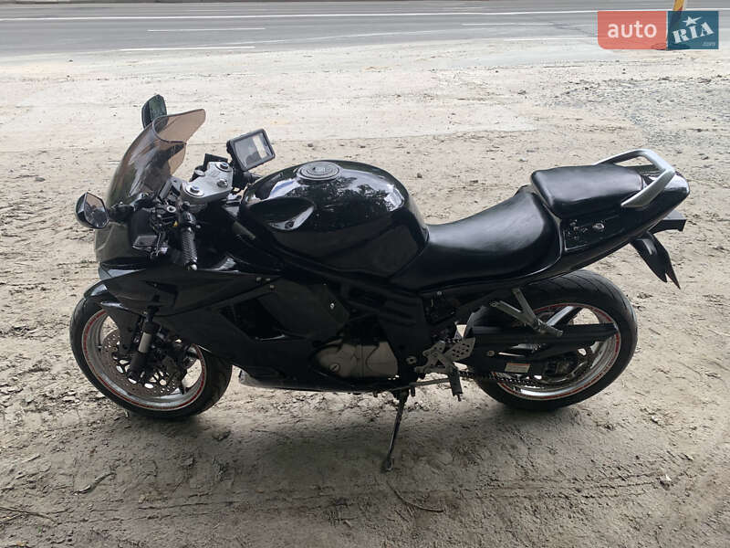 Спортбайк Hyosung GT 650R 2007 в Киеве фото 10 Спортбайк Hyosung GT 650R 2007 в Киеве