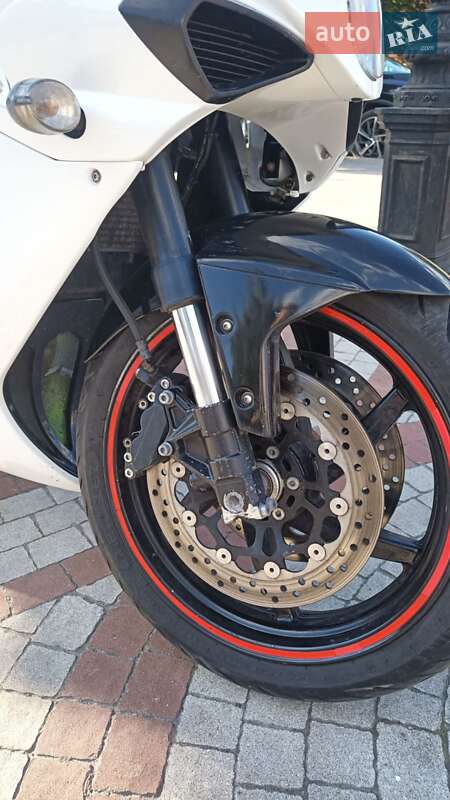 Мотоцикл Спорт-туризм Hyosung GT 650R 2010 в Фастове