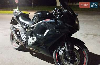 Спортбайк Hyosung GT 650R 2007 в 