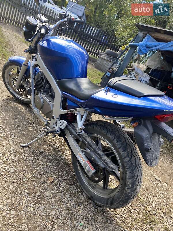 Мотоцикл Классік Hyosung GT 2000 в Чернівцях