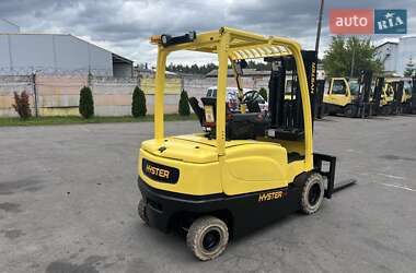Вилочный погрузчик Hyster J 2017 в 