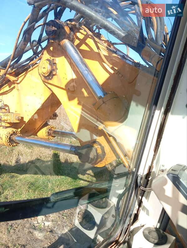 Экскаватор погрузчик Hyundai 130D 1997 в Богородчанах