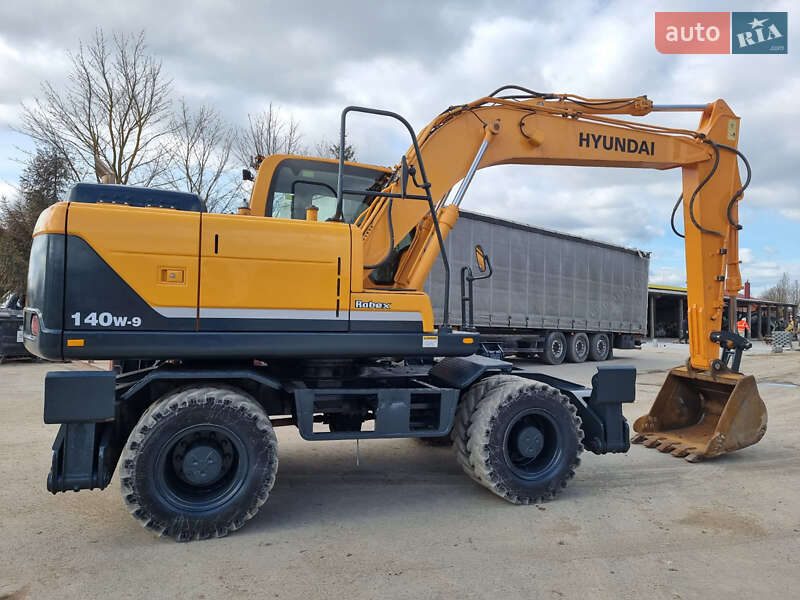 Колісний екскаватор Hyundai 140D 2013 в Одесі