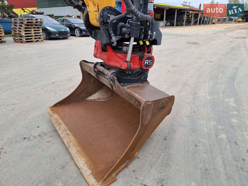 Колісний екскаватор Hyundai 180D 2022 в Одесі