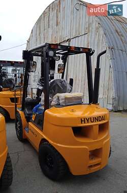 Вилочный погрузчик Hyundai 30D 2025 в 
