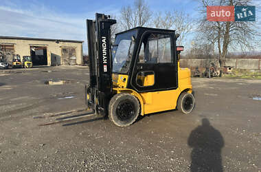 Вилочный погрузчик Hyundai 40D 2012 в Буштыне