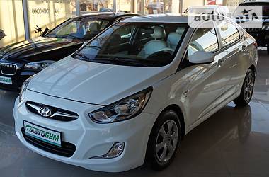 Hyundai Accent 2013