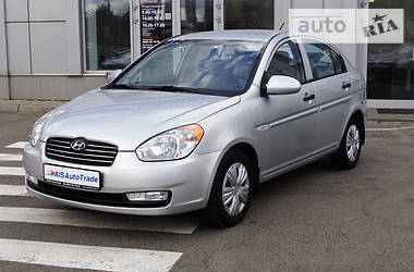 Hyundai Accent 2010