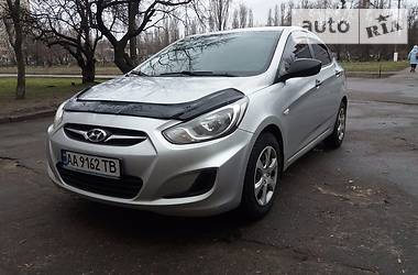 Седан Hyundai Accent 2012 в Киеве