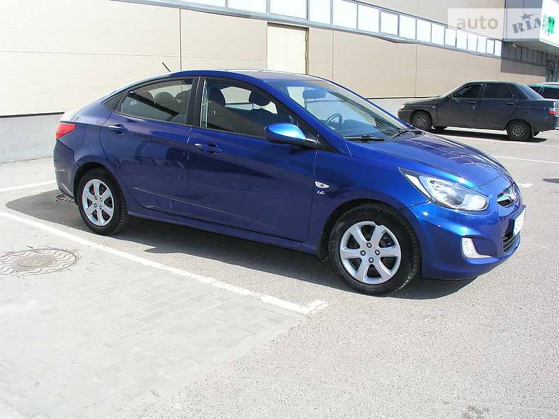Hyundai Accent 2012 года