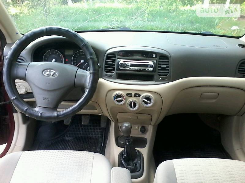 Hyundai Accent 2008 года