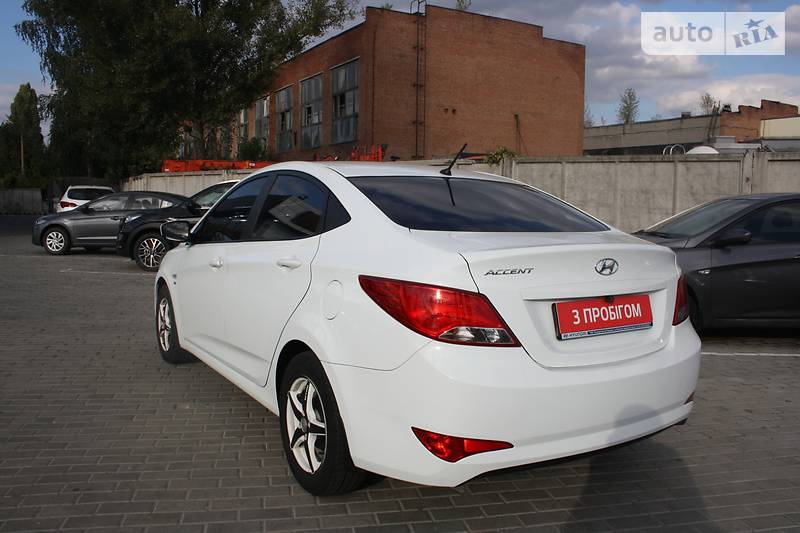 Hyundai Accent  2016